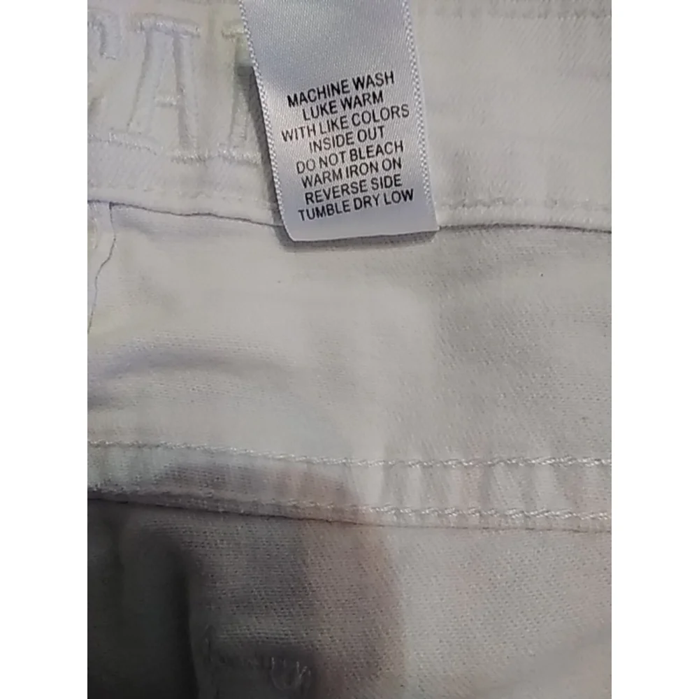 VIP Jeans White Distressed Straight Leg Denim Size 9/10 NWT High Rise  Casual - Picture 8 of 12